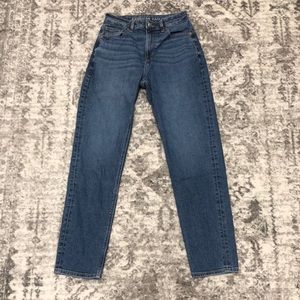 American Eagle Mom Jeans